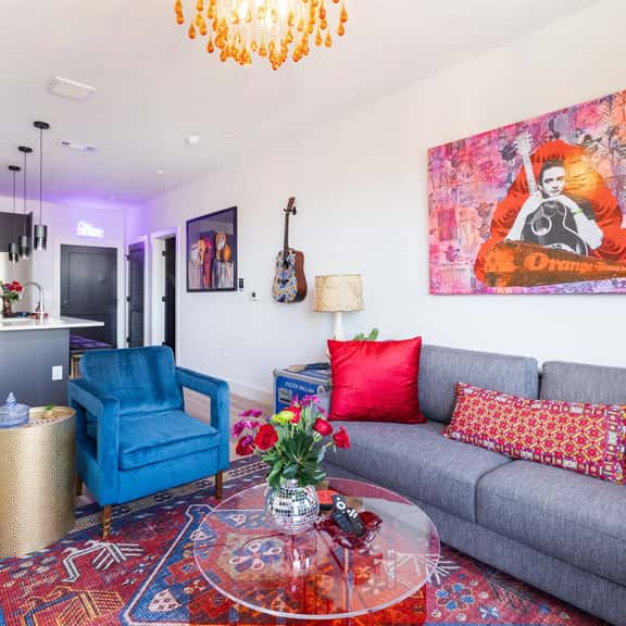 Honky Tonk Party Pad - Johnny - Image 1