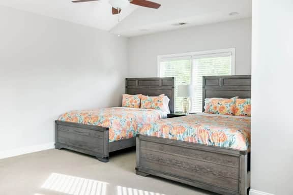 Southern Charm - Image 5